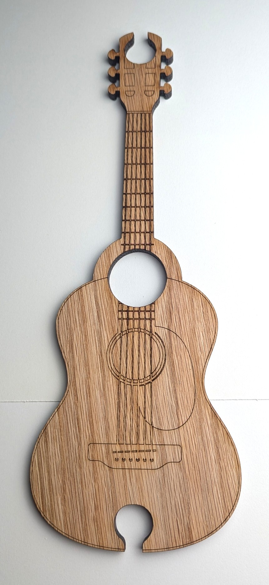 Guitar-Shaped Wine Saddle